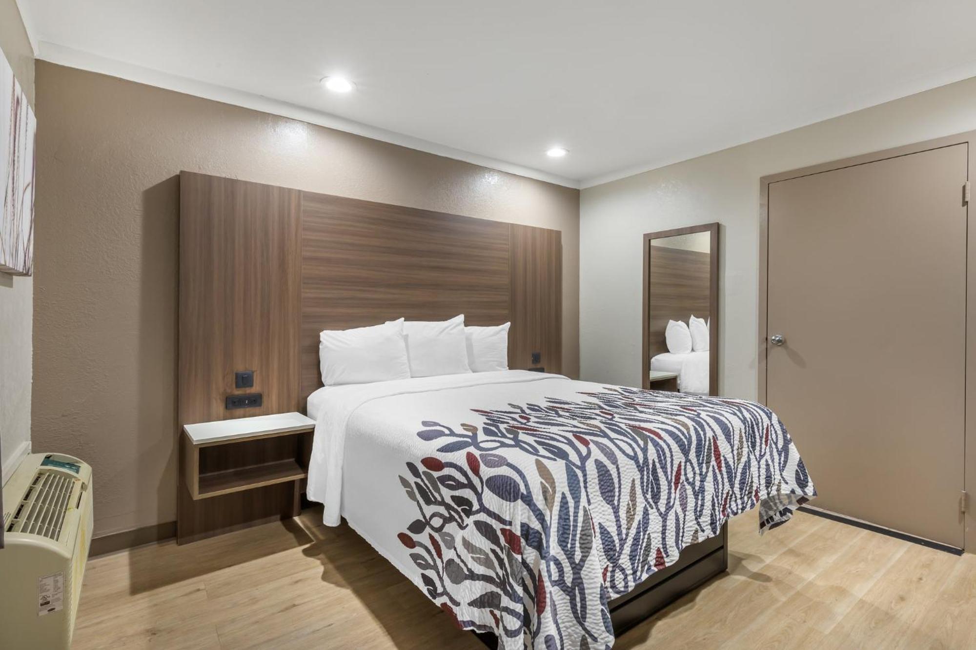 Red Roof Inn Raleigh Northeast - Downtown מראה חיצוני תמונה