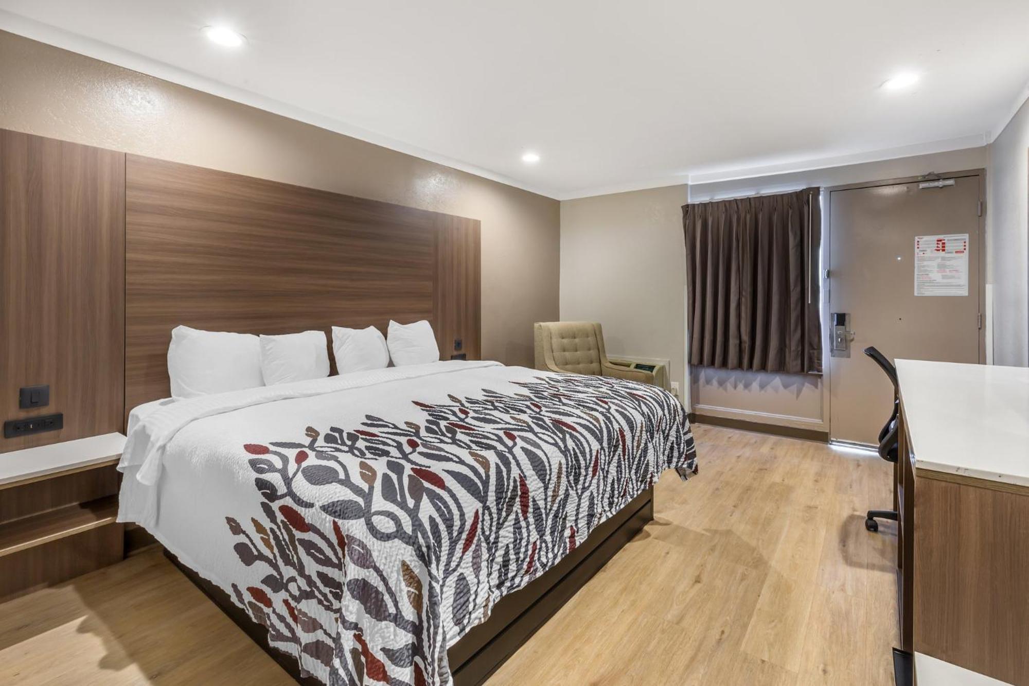 Red Roof Inn Raleigh Northeast - Downtown מראה חיצוני תמונה