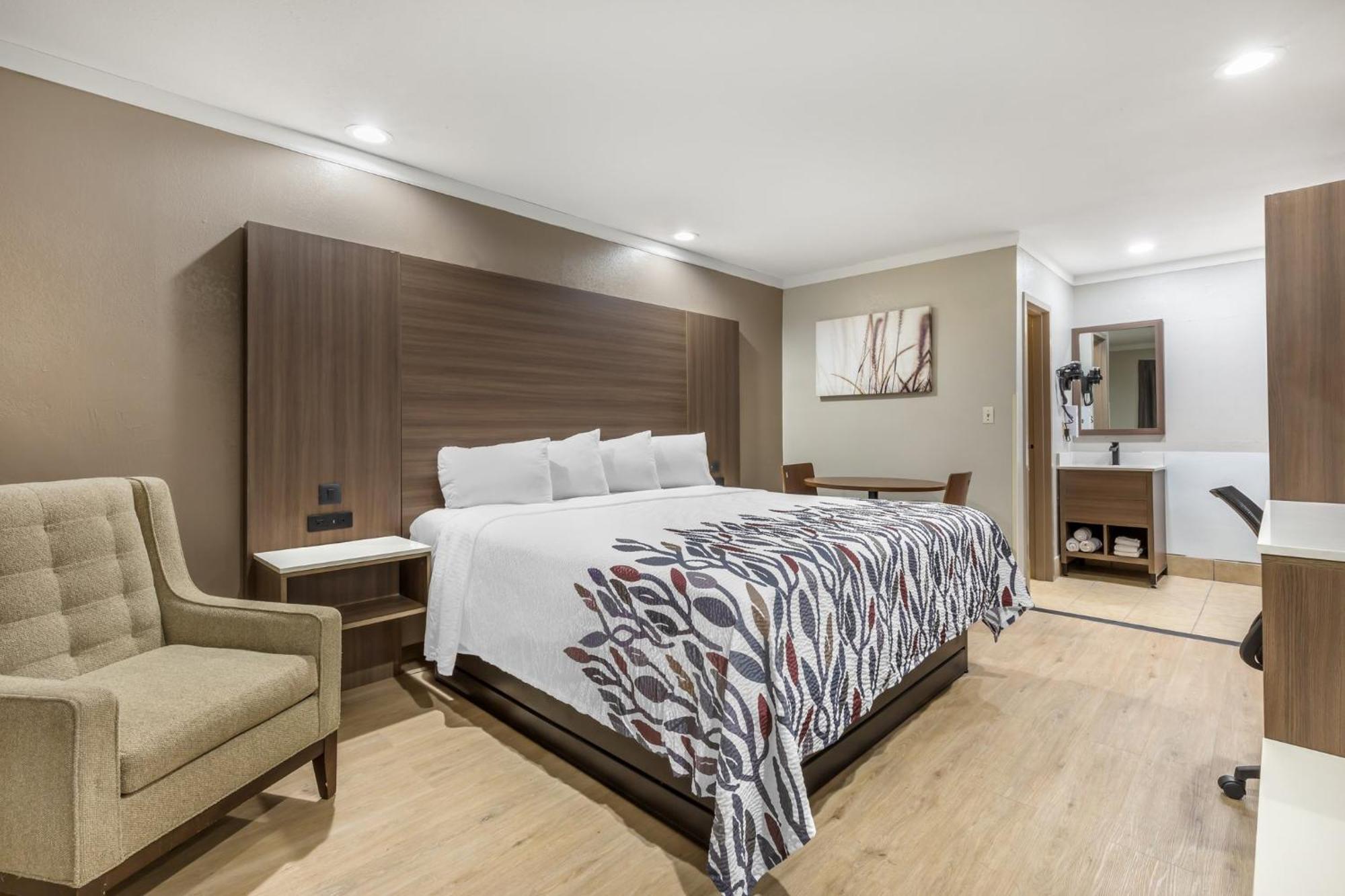 Red Roof Inn Raleigh Northeast - Downtown מראה חיצוני תמונה