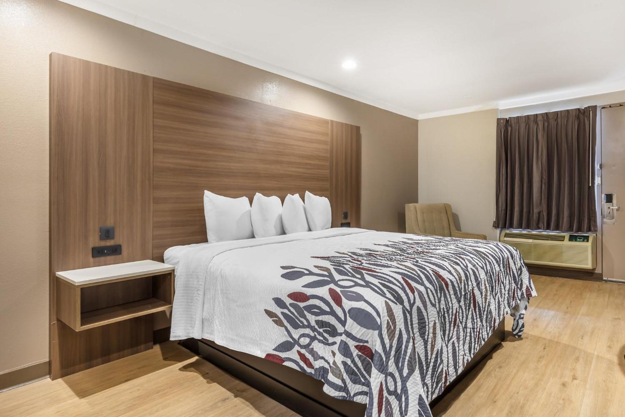 Red Roof Inn Raleigh Northeast - Downtown מראה חיצוני תמונה
